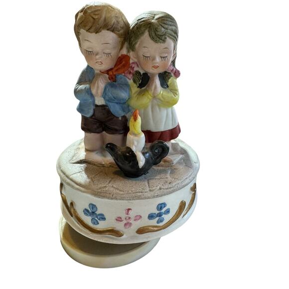 Rare Maruho Japan 70s Vintage Porcelain Music‎ Box Rotating Praying Child- Works - Picture 1 of 6
